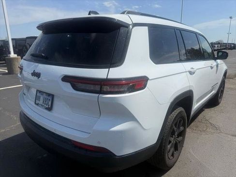 Certified 2024 Jeep Grand Cherokee L Altitude AWD/4WD image 3
