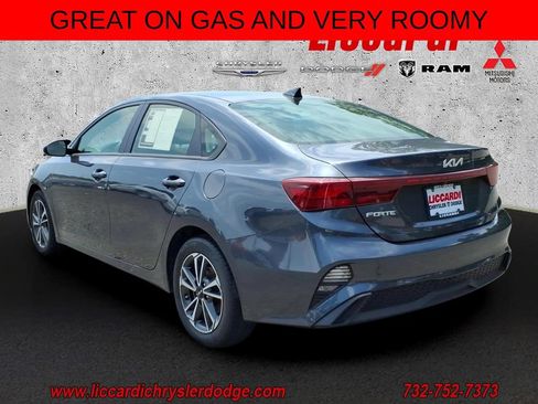 Used 2023 Kia Forte LXS FWD image 4