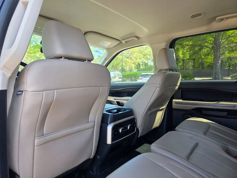 Used 2024 Ford Expedition Max XLT AWD/4WD image 27