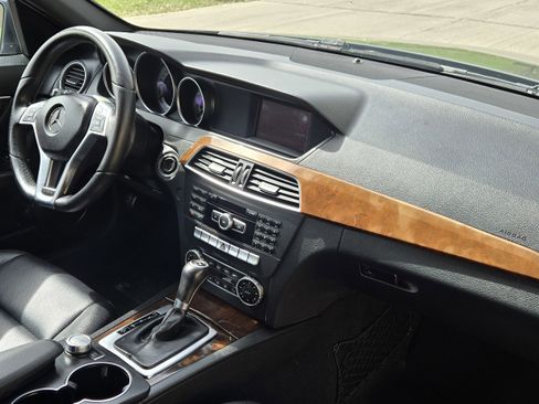 Used 2014 Mercedes-Benz C 250 4dr Sdn C 250 Sport RWD image 24