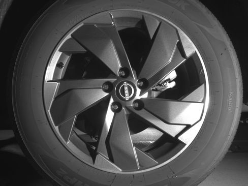 Used 2025 Nissan Rogue SV image 14