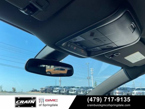 Used 2023 Buick Enclave Essence FWD image 21