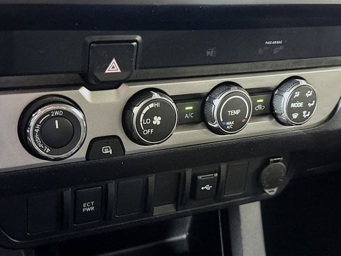 Used 2020 Toyota Tacoma SR image 16