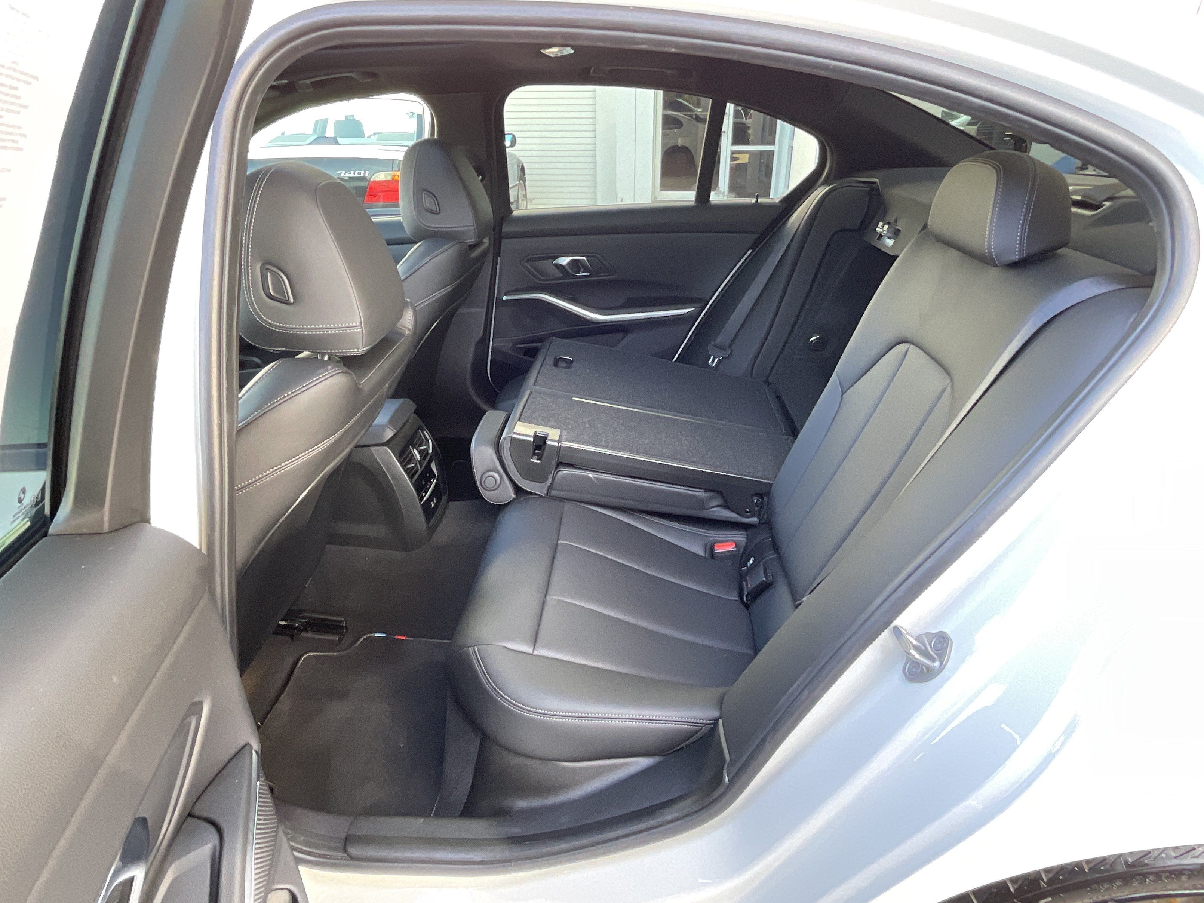 Certified 2024 BMW 330i Sedan w/ M Sport Package RWD image 30