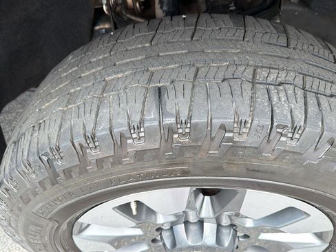 Used 2023 Chevrolet Silverado 2500 Custom w/ Gooseneck/5TH Wheel Package AWD/4WD image 38