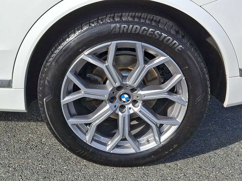 Used 2023 BMW X7 xDrive40i w/ Premium Package image 6