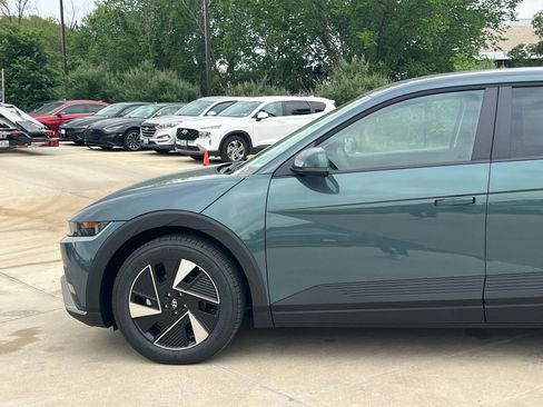 New 2026 Hyundai Ioniq 5 SEL RWD image 7