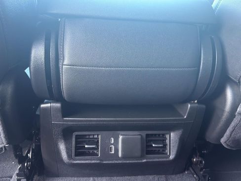 Used 2024 GMC Sierra 1500 SLT image 13