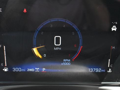 Used 2025 Chevrolet TrailBlazer RS w/ Convenience Package AWD/4WD image 31
