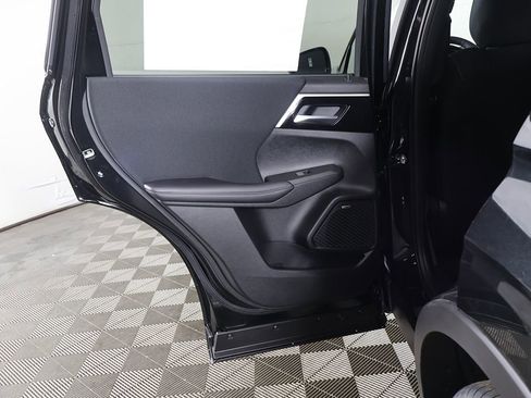 New 2026 Mitsubishi Outlander ES FWD image 23