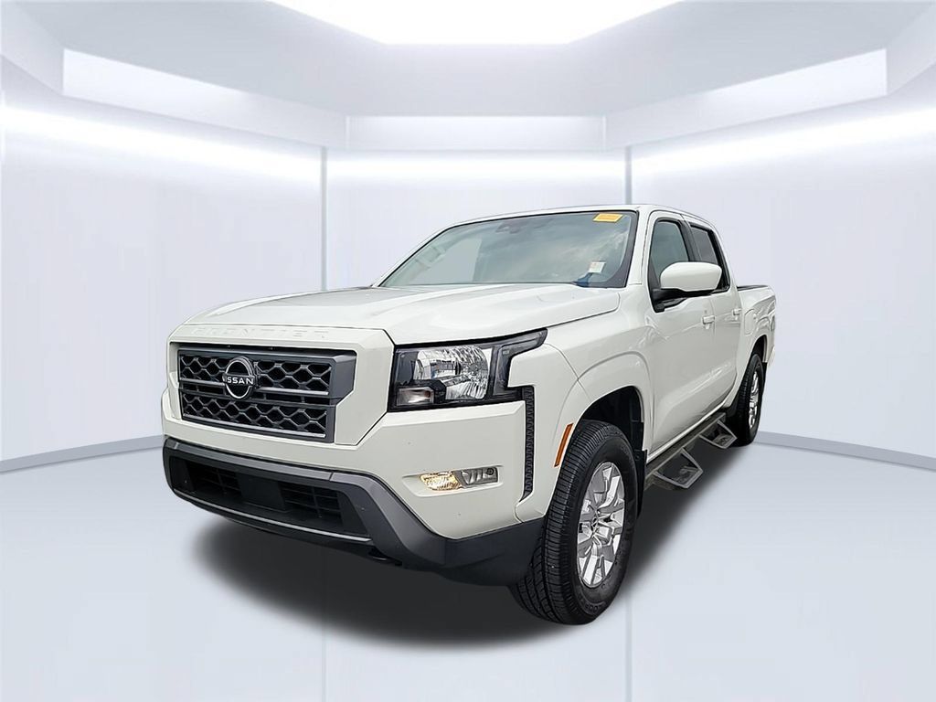 Used 2022 Nissan Frontier SV AWD/4WD image 2