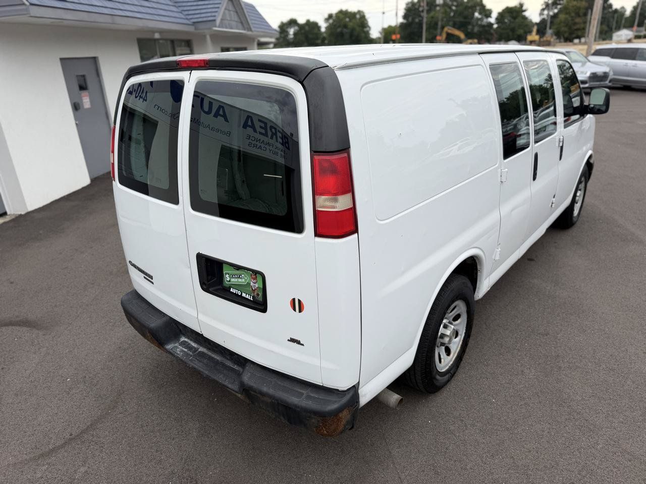Used 2014 Chevrolet Express 1500 RWD image 9