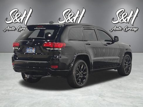 Used 2019 Jeep Grand Cherokee Altitude AWD/4WD image 19