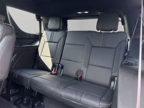 Used 2021 Chevrolet Tahoe RST w/ Luxury Package AWD/4WD image 18