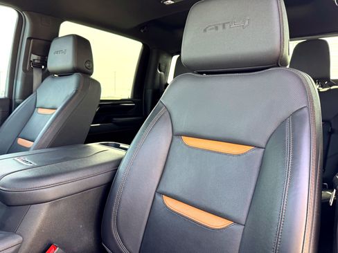 Used 2024 GMC Sierra 2500 AT4 w/ AT4 Premium Plus Package image 13