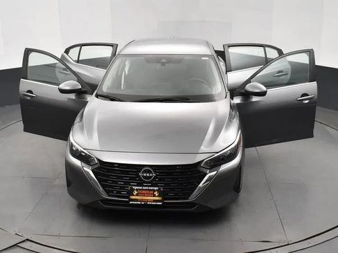 Used 2024 Nissan Sentra SV w/ All-Weather Package FWD image 10