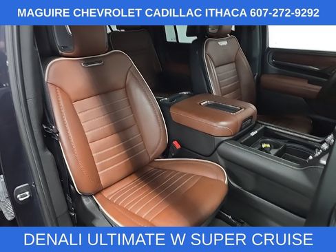 Used 2023 GMC Yukon XL Denali Ultimate AWD/4WD image 16