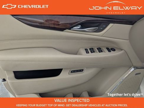 Used 2015 Cadillac Escalade ESV Luxury image 16
