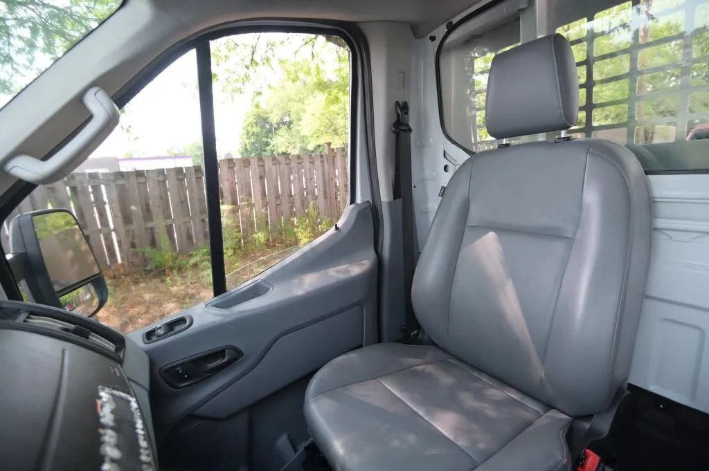 Used 2018 Ford Transit 250 138 RWD image 35