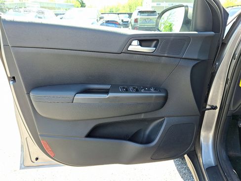 Used 2017 Kia Sportage LX AWD/4WD image 14