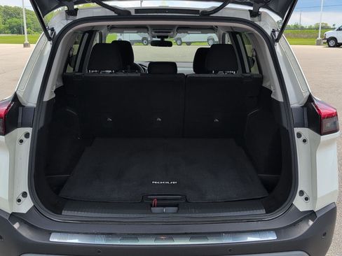 Used 2023 Nissan Rogue SV AWD/4WD image 7