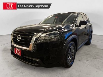 Used 2025 Nissan Pathfinder SV