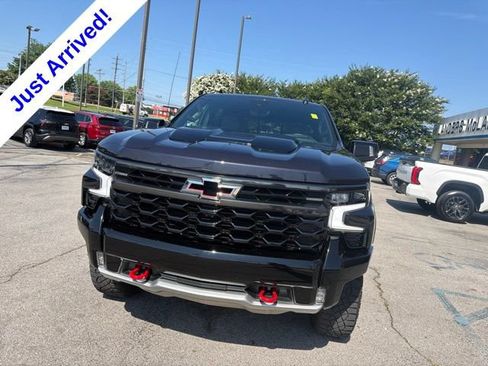 Used 2024 Chevrolet Silverado 1500 ZR2 w/ Technology Package AWD/4WD image 36
