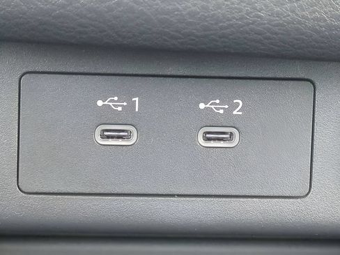 Certified 2026 Nissan Rogue SV FWD image 36
