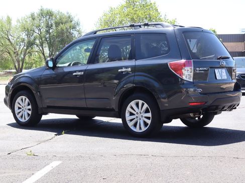 Used 2013 Subaru Forester 2.5X Premium w/ Popular Pkg 2 AWD/4WD image 7