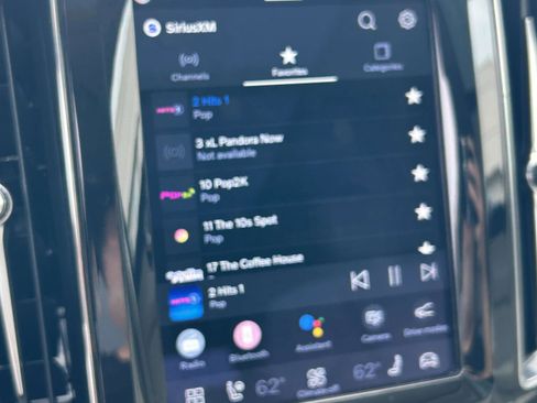 Certified 2023 Volvo XC60 B5 Plus w/ Climate Package image 26