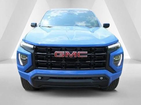New 2025 GMC Canyon Elevation w/ Convenience Package image 2