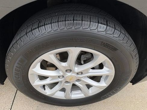 Used 2019 Chevrolet Equinox LT w/ Driver Convenience Package FWD image 21