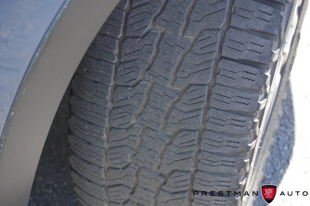 Used 2022 Subaru Ascent Touring AWD/4WD image 16
