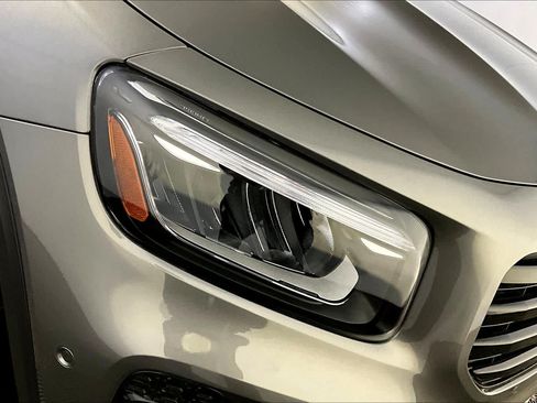 New 2026 Mercedes-Benz GLB 250 4MATIC image 16