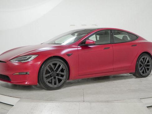 Used 2021 Tesla Model S Plaid image 3