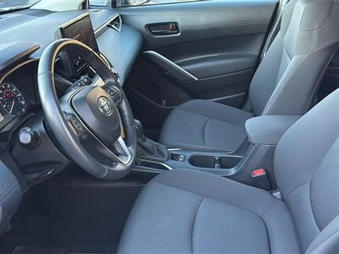 Used 2024 Toyota Corolla Cross LE image 22