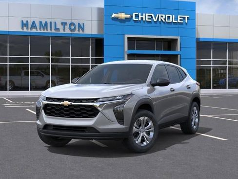 New 2026 Chevrolet Trax LS w/ Driver Confidence Package FWD image 6