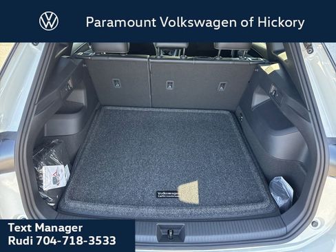 New 2026 Volkswagen Tiguan SE R-Line FWD image 12