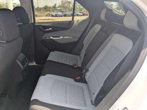 Used 2024 Chevrolet Equinox LT FWD image 13