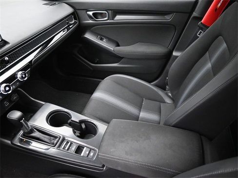 Used 2023 Honda Civic Sport image 19