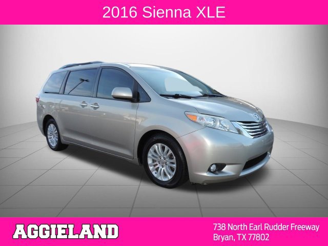 Used 2016 Toyota Sienna XLE w/ XLE Navigation Package FWD image 1