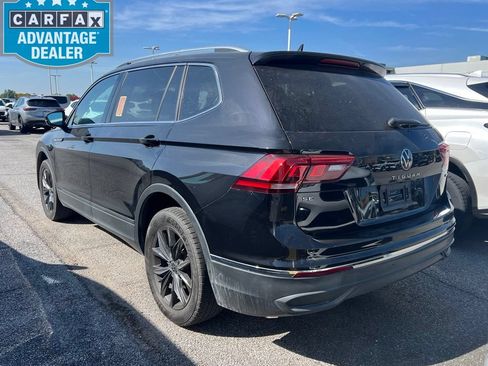 Used 2022 Volkswagen Tiguan SE w/ Panoramic Sunroof Package AWD/4WD image 4