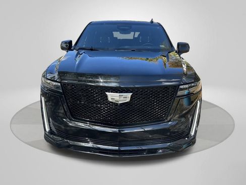 Used 2023 Cadillac Escalade Sport Platinum w/ LPO, ONYX Package image 2