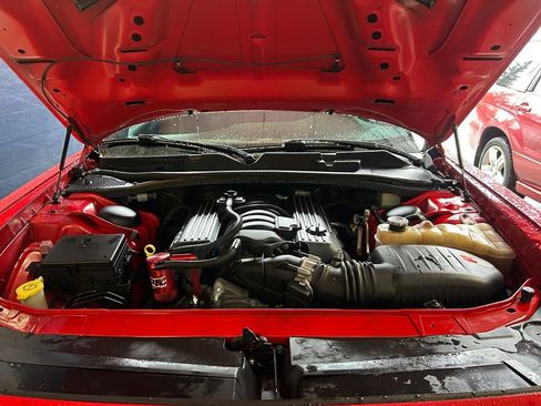 Used 2016 Dodge Challenger R/T Scat Pack w/ Leather Interior Group image 29