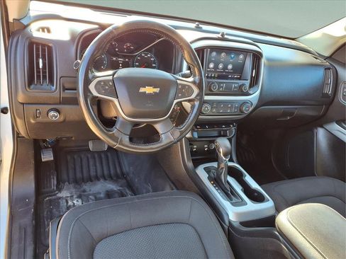 Used 2022 Chevrolet Colorado LT w/ Fleet Safety Package image 9