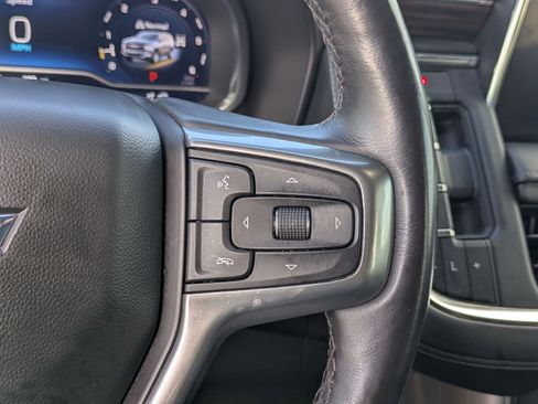 Used 2022 Chevrolet Tahoe Z71 w/ Luxury Package image 18