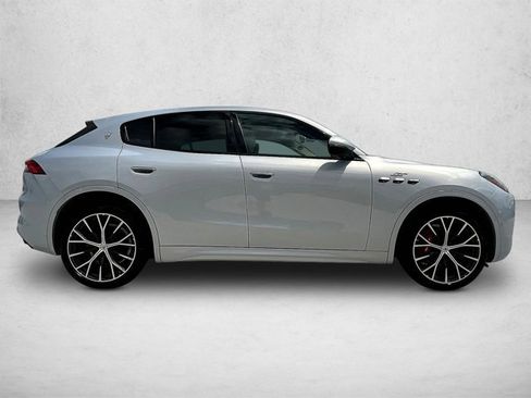 Used 2023 Maserati Grecale GT image 5