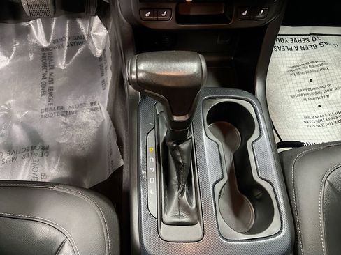 Used 2021 Chevrolet Colorado Z71 w/ Safety Package image 17