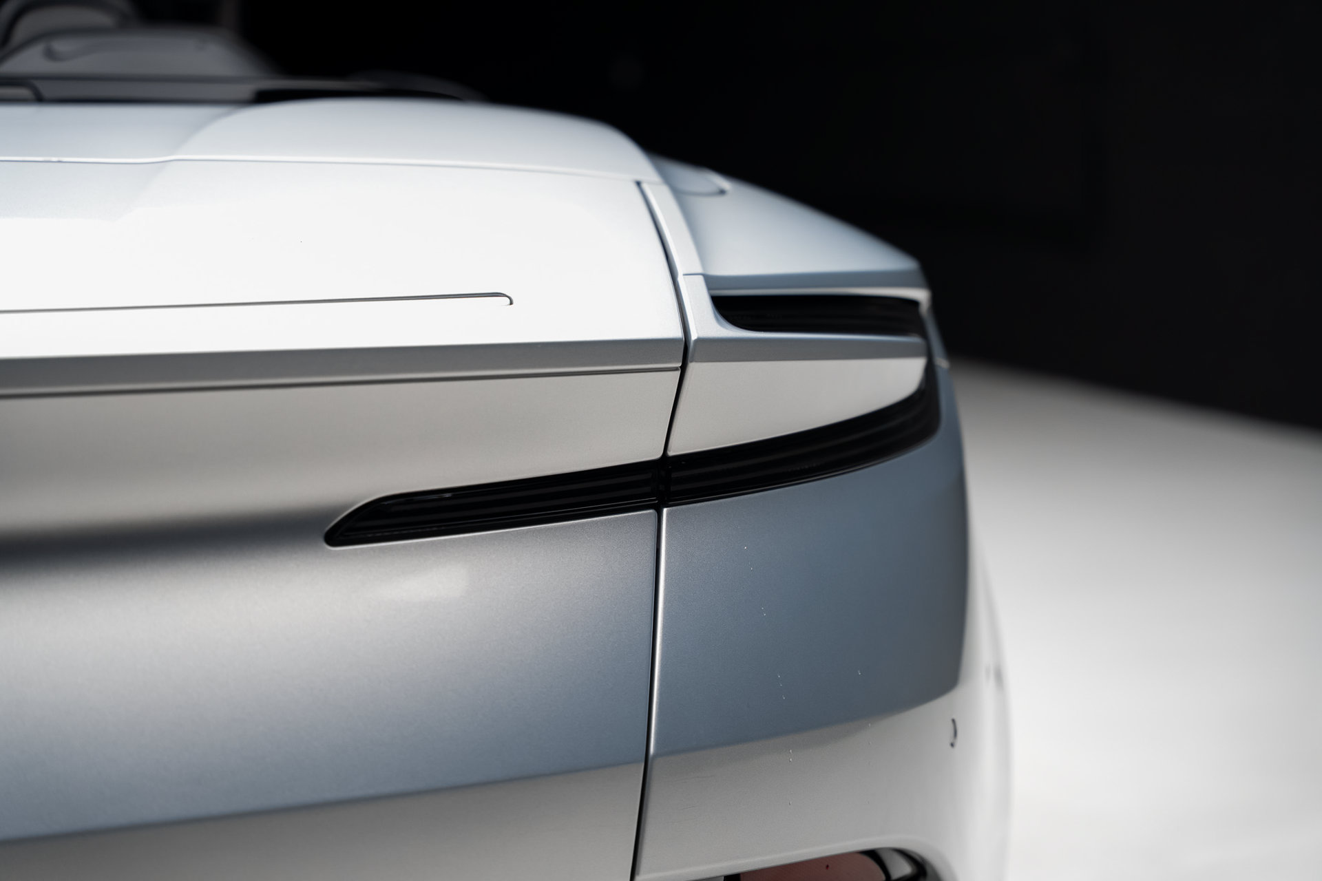 Used 2019 Aston Martin DB11 Volante RWD image 30
