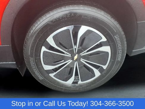Used 2024 Chevrolet Blazer EV LT AWD/4WD image 9